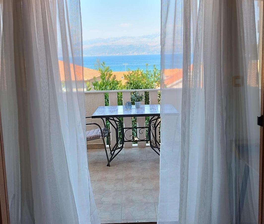 Apartman Mediterraneo Supetar Exterior photo