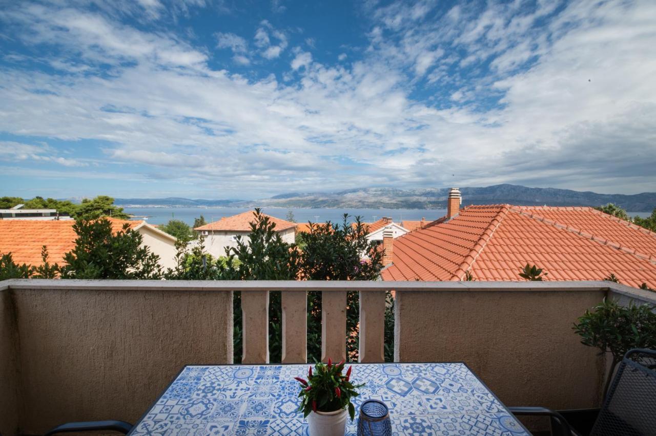 Apartman Mediterraneo Supetar Exterior photo